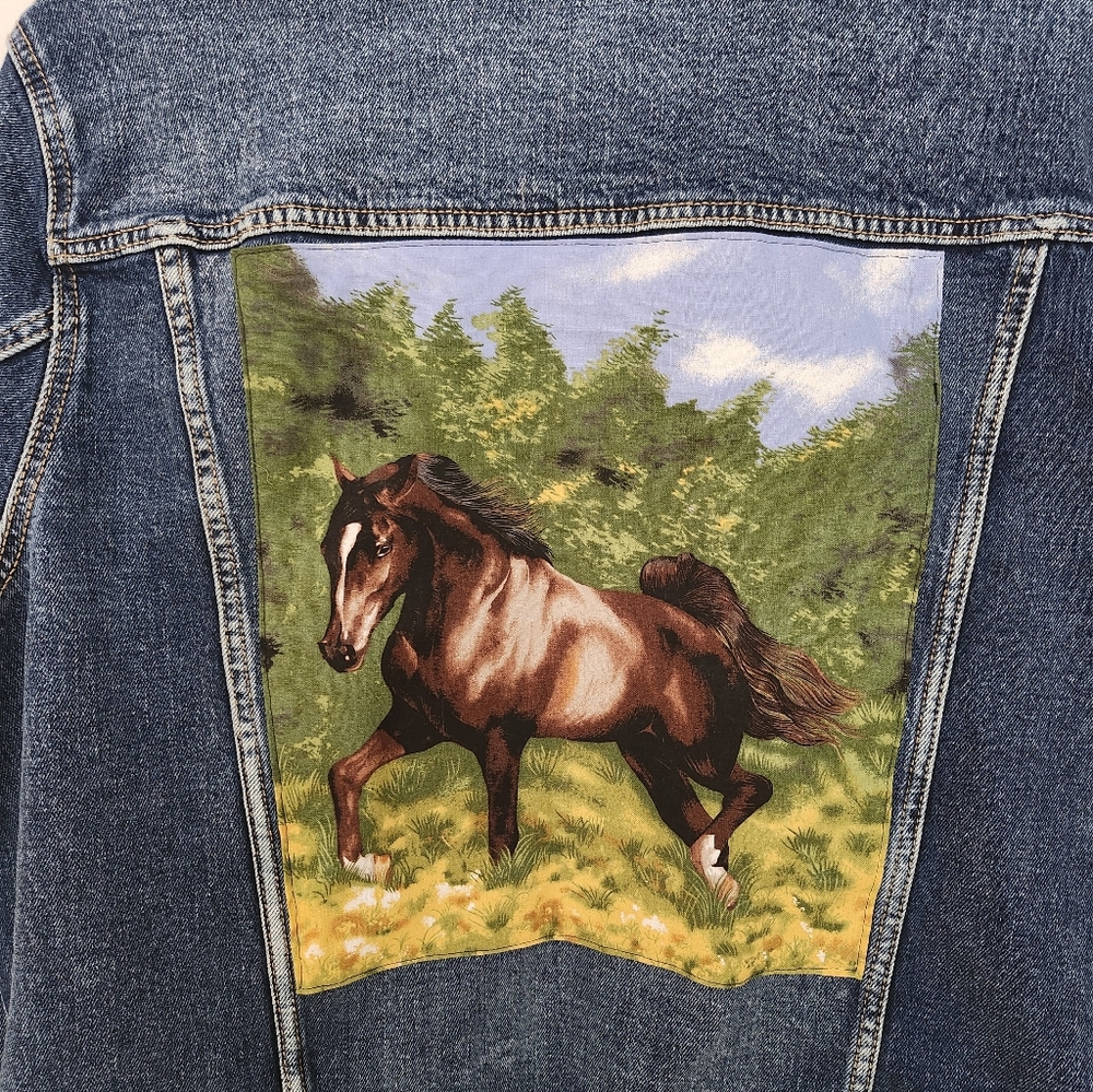 Reworked Denim Jacket With Western Horse Patch - Picture 6 of 7